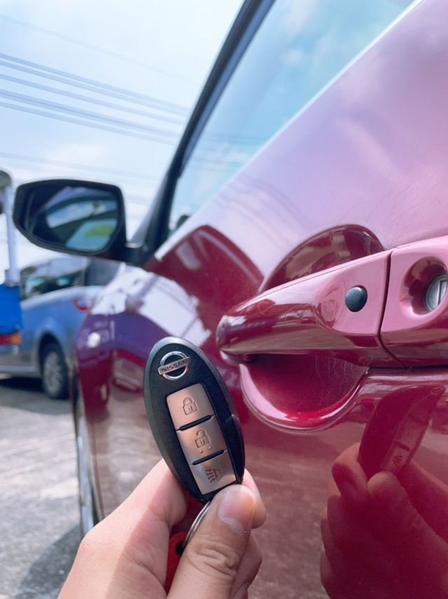 NISSAN日產 TIIDA  第6張相片