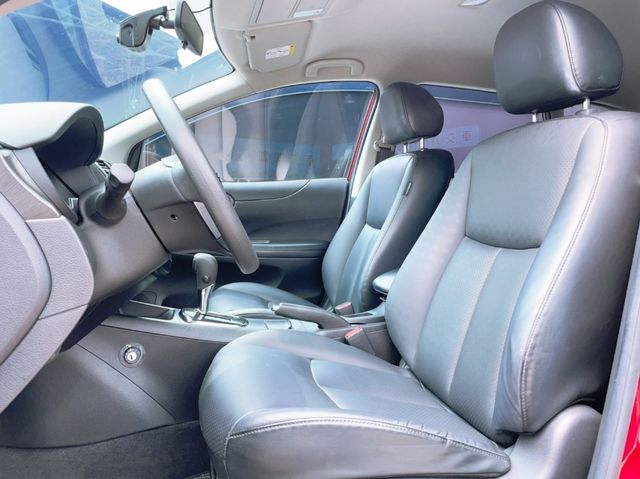 NISSAN日產 TIIDA  第8張相片