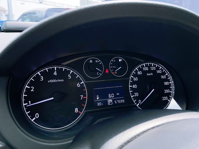 NISSAN日產 TIIDA  第10張相片
