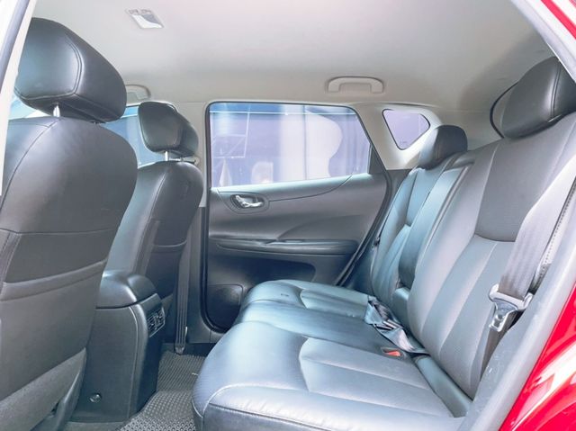 NISSAN日產 TIIDA  第16張相片