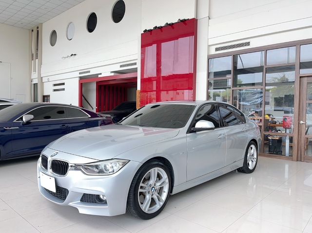 BMW寶馬 320I M SPORT  第1張相片