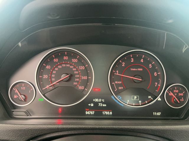 BMW寶馬 320I M SPORT  第8張相片