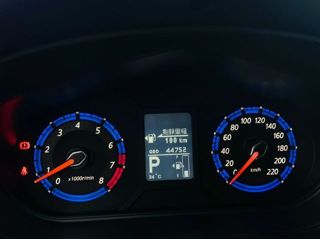 MITSUBISHI三菱 COLT PLUS  第7張相片