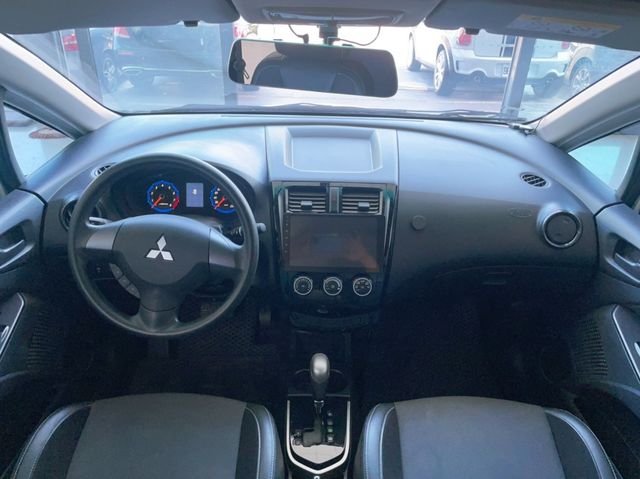 MITSUBISHI三菱 COLT PLUS  第10張相片