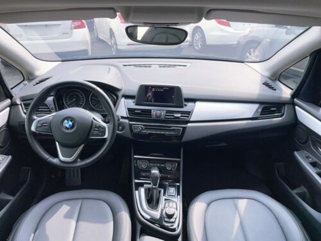 BMW寶馬 218I  第12張相片