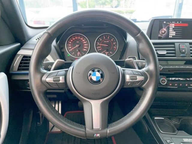 BMW寶馬 125I  第8張相片