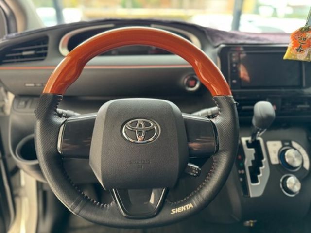 TOYOTA豐田 SIENTA  第9張相片