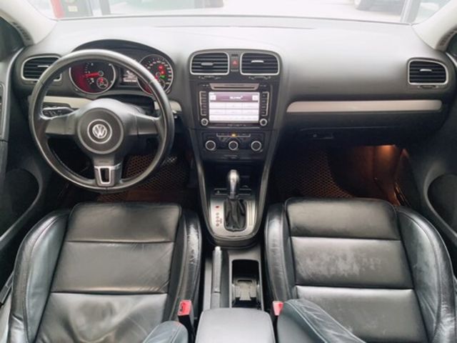 VOLKSWAGEN福斯 GOLF  第10張相片