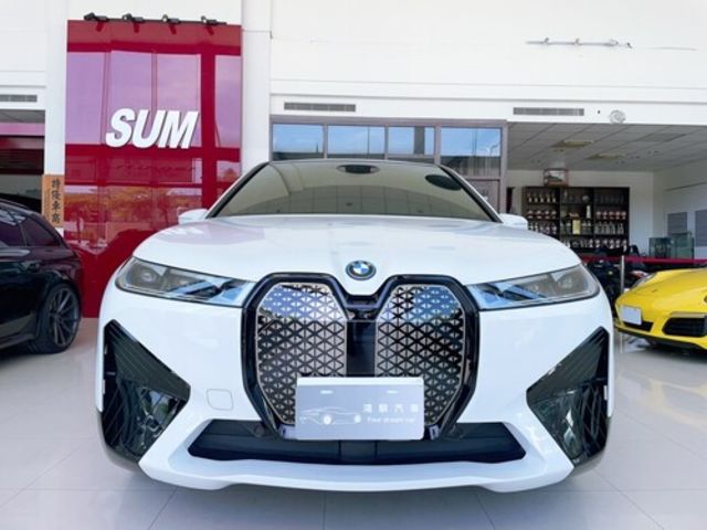 BMW寶馬 IX M60  第2張相片