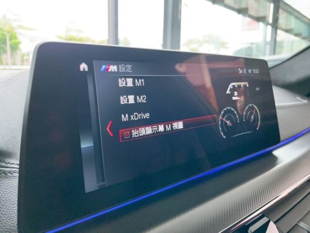 BMW寶馬 M5 SEDAN  第11張相片