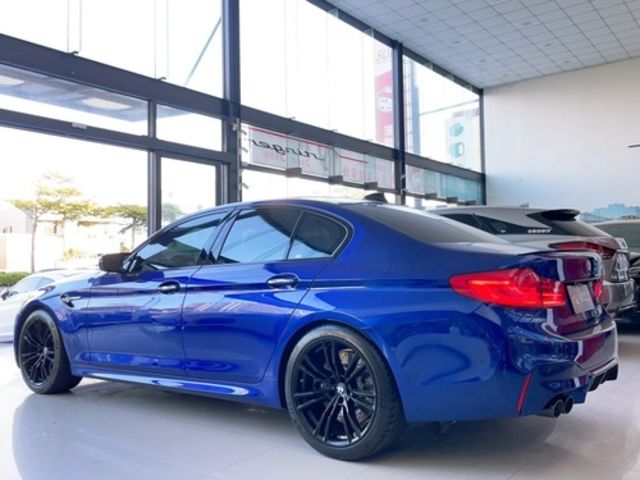 BMW寶馬 M5 SEDAN  第18張相片