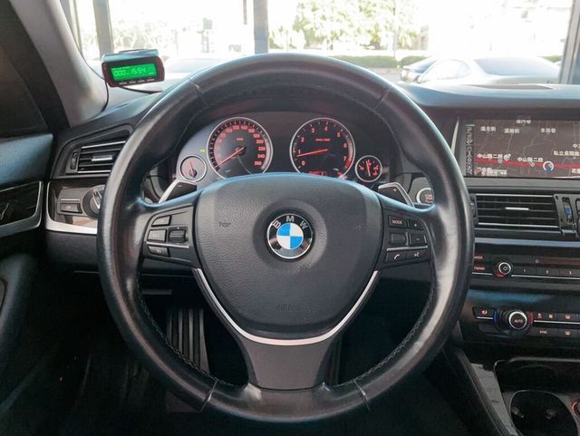 BMW寶馬 520I  第6張相片