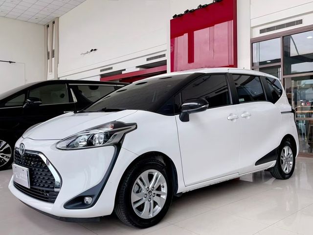 TOYOTA豐田 SIENTA  第1張相片