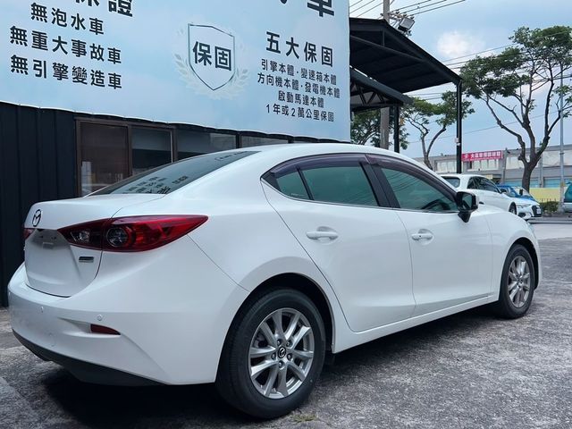 MAZDA馬自達 MAZDA 3  第19張相片