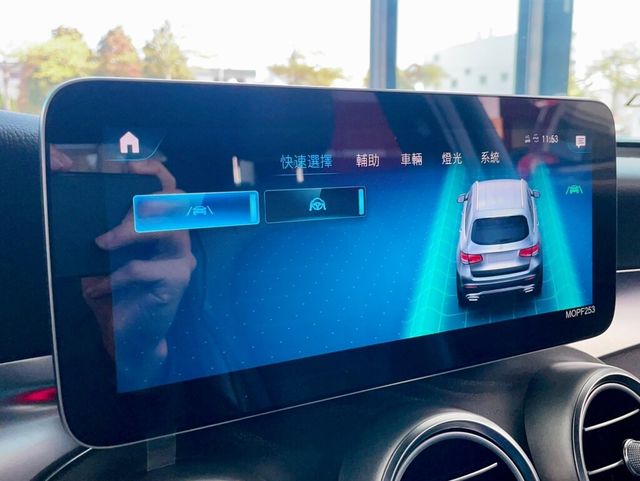 M-BENZ賓士 GLC300  第8張相片