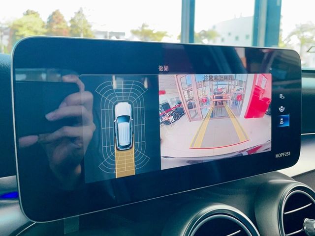 M-BENZ賓士 GLC300  第12張相片