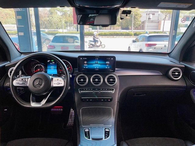 M-BENZ賓士 GLC300  第14張相片