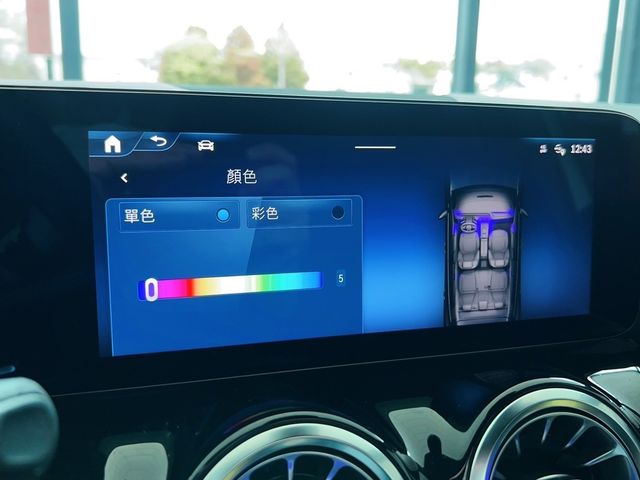 M-BENZ賓士 GLA200  第12張相片