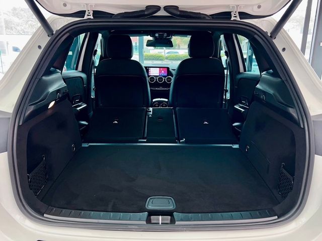 M-BENZ賓士 GLA200  第19張相片