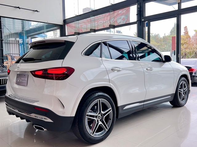 M-BENZ賓士 GLA200  第20張相片