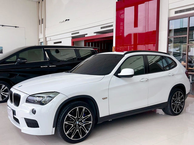 BMW寶馬 X1  第1張相片