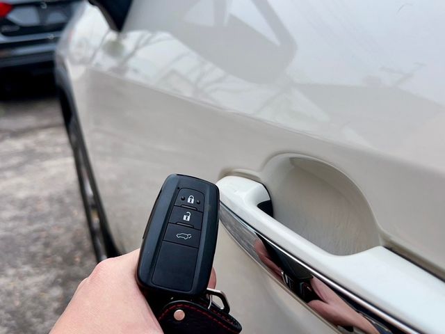 TOYOTA豐田 RAV4  第9張相片