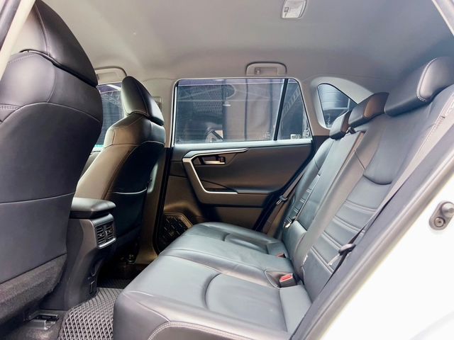 TOYOTA豐田 RAV4  第31張相片