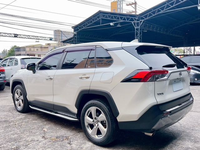 TOYOTA豐田 RAV4  第33張相片