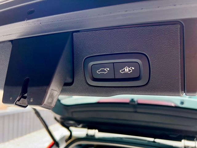 VOLVO富豪 XC60  第33張相片