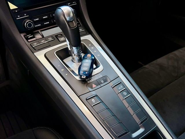 PORSCHE保時捷 CAYMAN  第12張相片