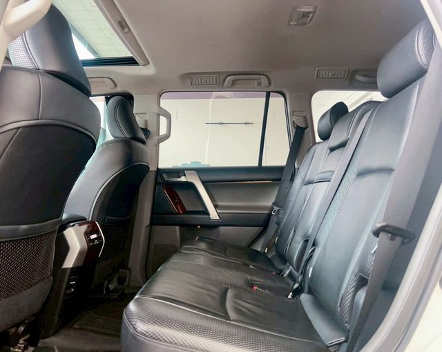 TOYOTA豐田 LAND CRUISER PARDO  第17張相片