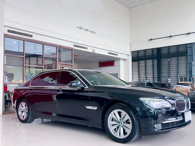BMW寶馬 740LI  第3張相片