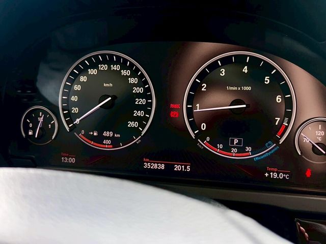 BMW寶馬 740LI  第8張相片
