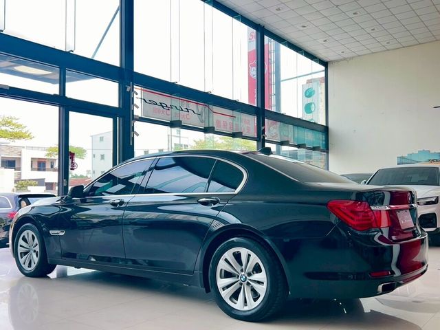 BMW寶馬 740LI  第17張相片