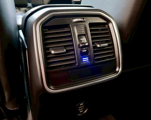 PORSCHE保時捷 MACAN S  第13張相片