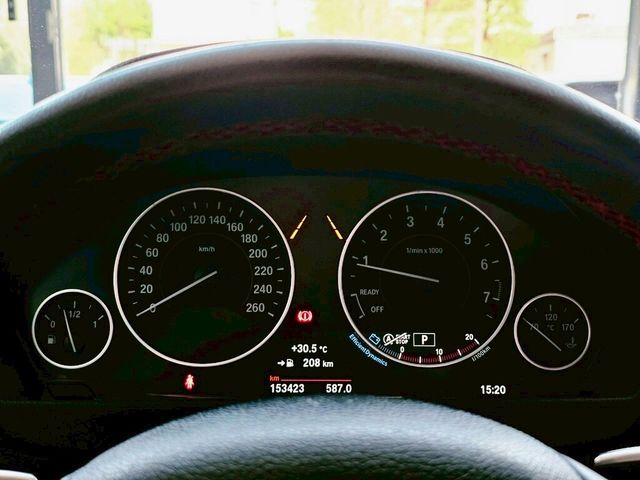 BMW寶馬 320I SPORT LINE  第7張相片