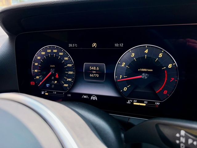 M-BENZ賓士 E200  第4張相片