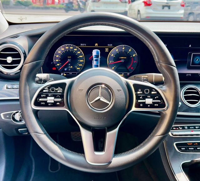 M-BENZ賓士 E200  第11張相片