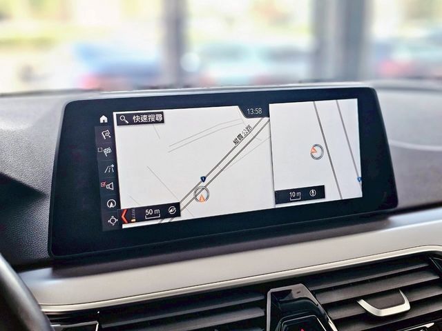 BMW寶馬 530I  第9張相片