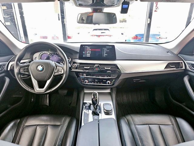 BMW寶馬 530I  第12張相片