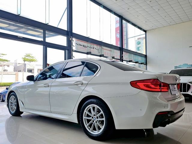 BMW寶馬 530I  第14張相片