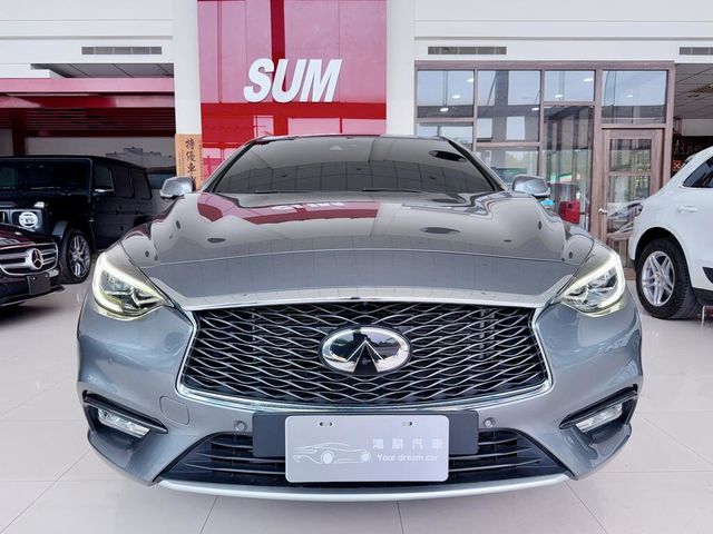 INFINITI無限 Q30  第2張相片