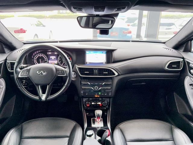 INFINITI無限 Q30  第11張相片