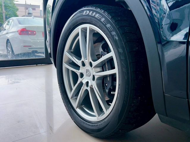 PORSCHE保時捷 CAYENNE  第16張相片