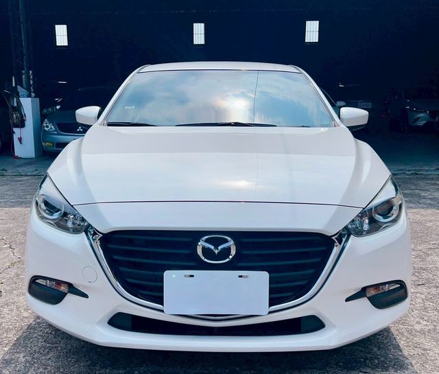MAZDA馬自達 MAZDA 3  第2張相片