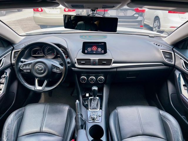 MAZDA馬自達 MAZDA 3  第10張相片