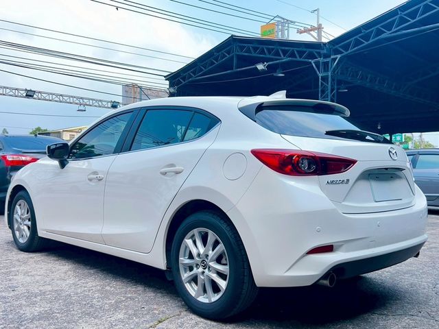 MAZDA馬自達 MAZDA 3  第16張相片