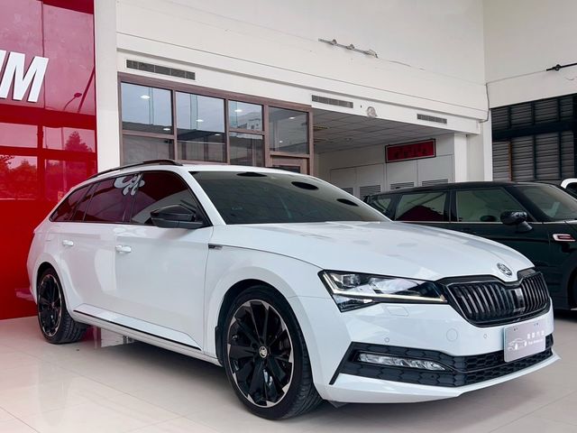 SKODA司科達 SUPERB COMBI  第3張相片