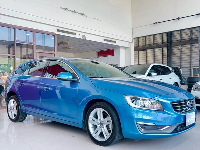 VOLVO富豪 V60  第3張相片