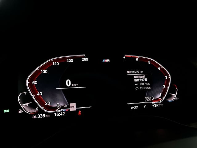 BMW寶馬 X4 XDRIVE30I  第7張相片
